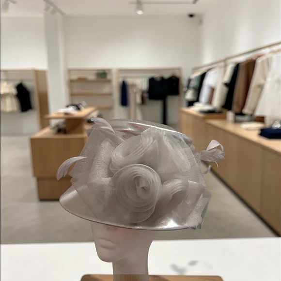 Women's Silver Hat with Floral Design